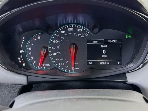 Used 2021 Chevrolet Trax LT w/ Sport Edition image 15