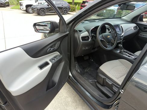Certified 2020 Chevrolet Equinox LS FWD image 6