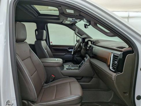 Used 2024 GMC Sierra 3500 Denali w/ Denali Reserve Package image 24