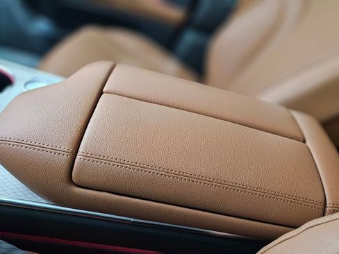 Used 2025 Genesis GV80 2.5T Prestige image 25