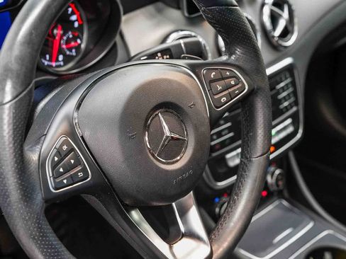 Used 2019 Mercedes-Benz CLA 250 image 21