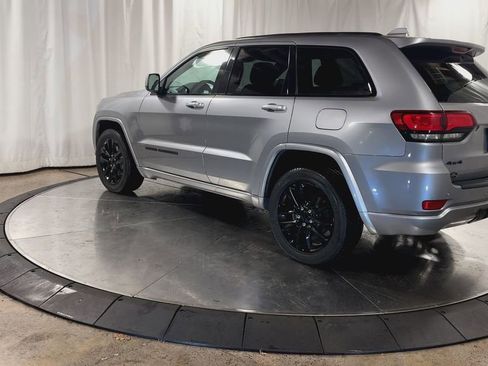 Used 2021 Jeep Grand Cherokee Laredo X image 7