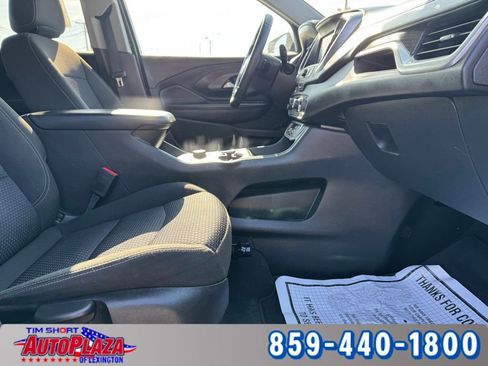 Used 2023 GMC Terrain SLE w/ Driver Convenience Package image 43