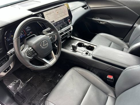 Used 2025 Lexus RX 350 Premium w/ Convenience Package FWD image 10