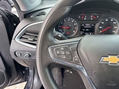 Used 2023 Chevrolet Malibu LT image 17