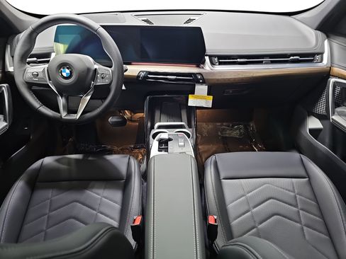 New 2026 BMW X1 xDrive28i w/ Technology Package image 9