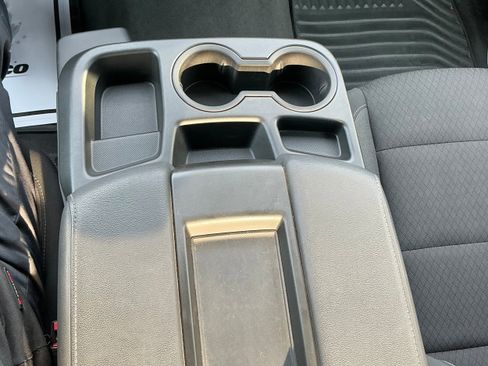 Used 2024 Chevrolet Silverado 2500 LT w/ Z71 Sport Edition image 9