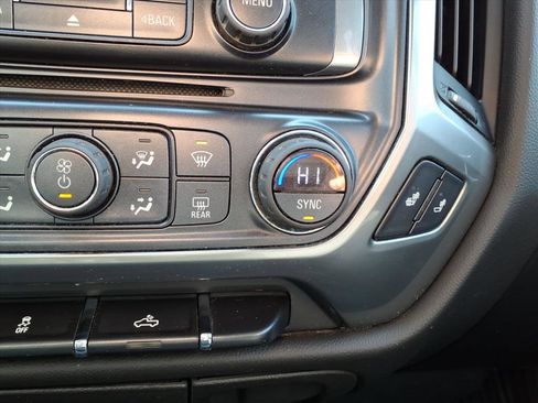 Used 2018 Chevrolet Silverado 1500 LT w/ All Star Edition image 26