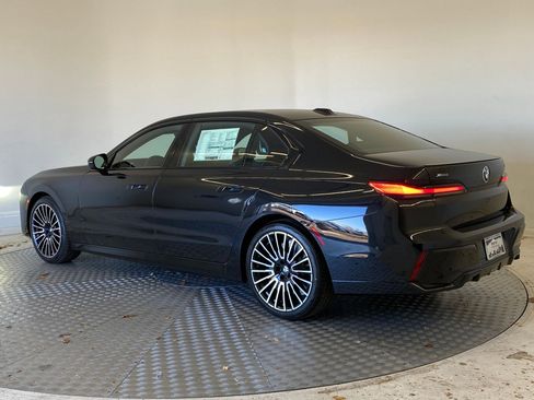 New 2026 BMW 740i xDrive image 3