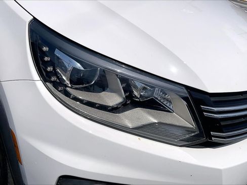 Used 2013 Volkswagen Tiguan SE FWD image 29