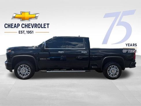 Used 2022 Chevrolet Silverado 2500 High Country AWD/4WD image 2