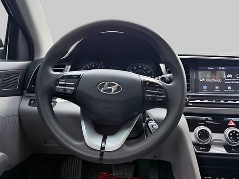 Used 2019 Hyundai Elantra SEL FWD image 13