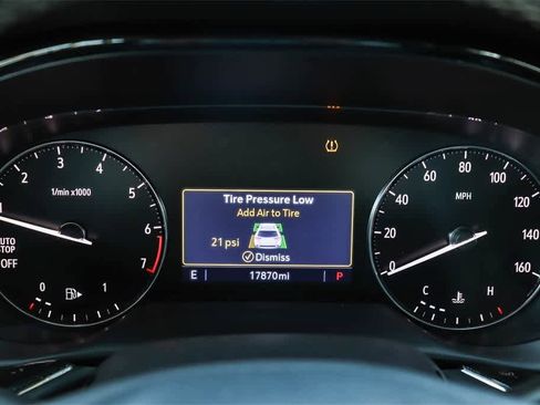 Used 2023 Buick Envision Preferred image 24