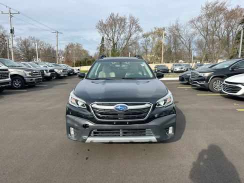 Used 2020 Subaru Outback Limited image 16