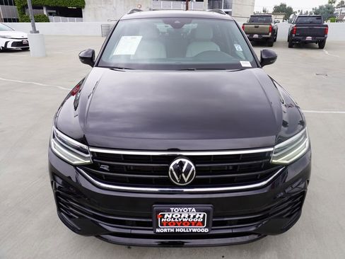 Used 2023 Volkswagen Tiguan SE R-Line FWD image 3