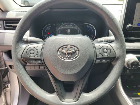 Used 2025 Toyota RAV4 XLE w/ Convenience Package AWD/4WD image 20