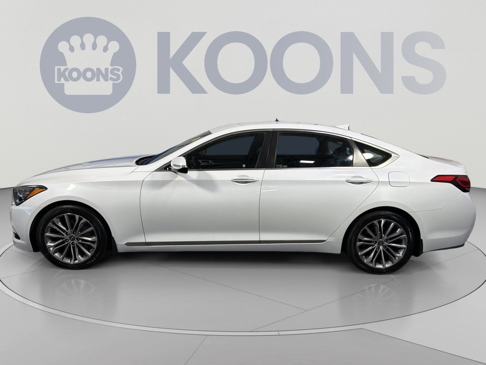 Used 2016 Hyundai Genesis 3.8 AWD/4WD image 2