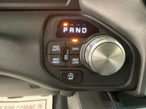 Used 2025 RAM 1500 Laramie AWD/4WD image 8