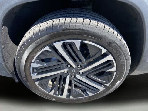 Used 2026 Chevrolet Equinox RS w/ Safety and Technology Package image 16