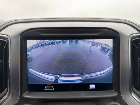 Used 2022 GMC Sierra 2500 SLE w/ SLE Convenience Package image 11