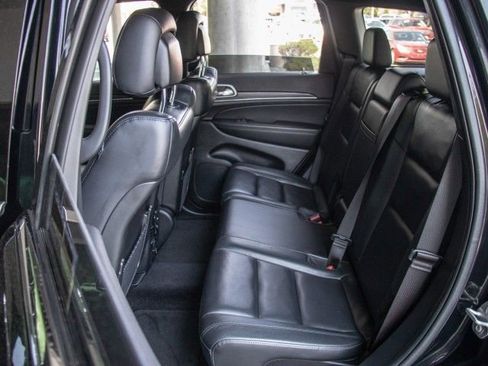 Used 2022 Jeep Grand Cherokee Limited AWD/4WD image 22