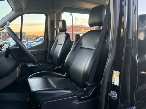 Used 2022 Ford Transit 250 Medium Roof image 26