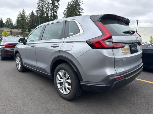 Used 2023 Honda CR-V LX image 4