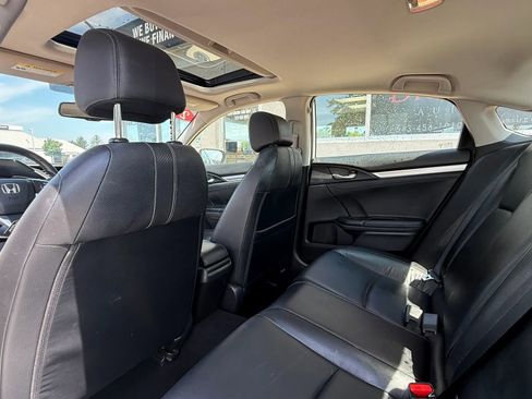 Used 2018 Honda Civic EX-L image 10