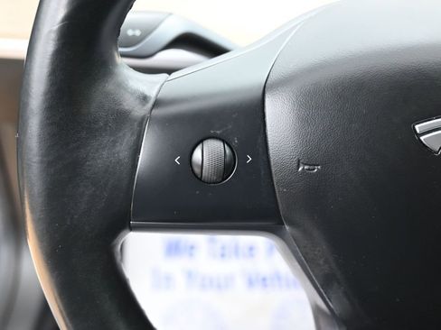 Used 2018 Tesla Model 3 Long Range image 16