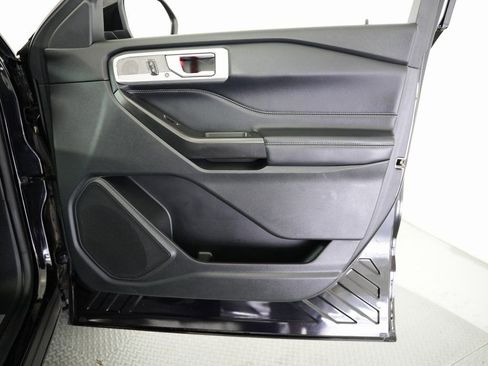 Used 2020 Ford Explorer Limited image 55