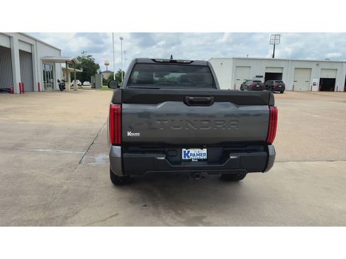 Used 2022 Toyota Tundra SR5 RWD image 7