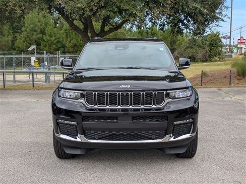 New 2025 Jeep Grand Cherokee L Limited w/ Luxury Tech Group II image 8