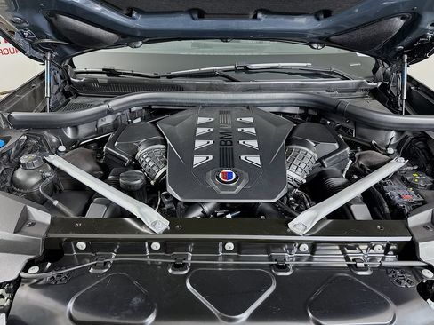 Used 2024 BMW ALPINA XB7 AWD/4WD image 33