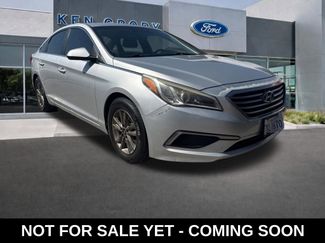 Used 2016 Hyundai Sonata SE video 1