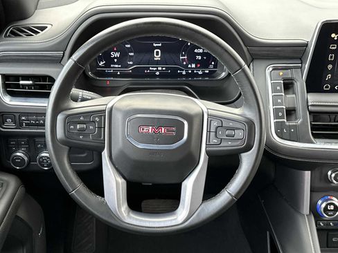 Used 2024 GMC Yukon SLT image 15