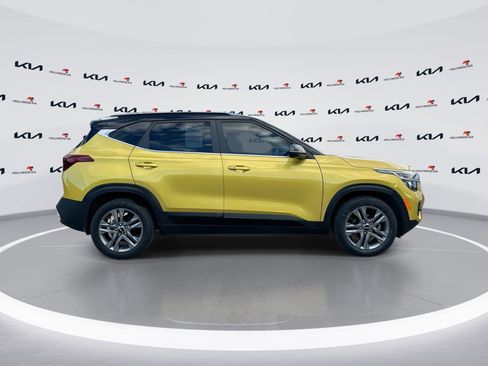 Certified 2023 Kia Seltos S image 9