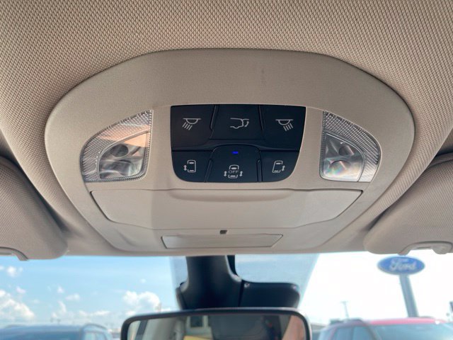 Used 2023 Chrysler Pacifica Touring-L FWD image 29