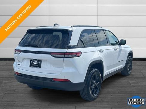 Certified 2024 Jeep Grand Cherokee Altitude AWD/4WD image 4