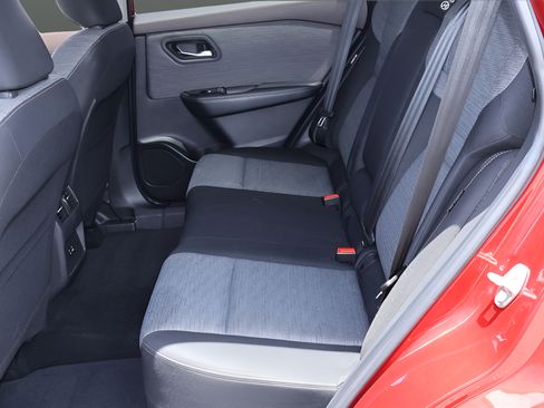 Used 2021 Nissan Rogue SV AWD/4WD image 20