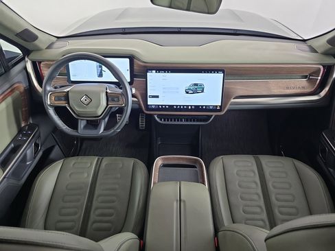 Used 2023 Rivian R1S Adventure image 28