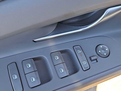 New 2025 Hyundai Elantra Sport FWD image 17