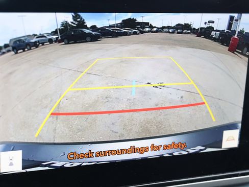 Used 2025 Toyota Camry SE FWD image 3