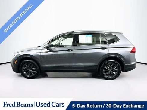 Used 2023 Volkswagen Tiguan SE image 4
