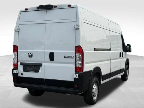 Used 2023 RAM ProMaster 2500 image 3