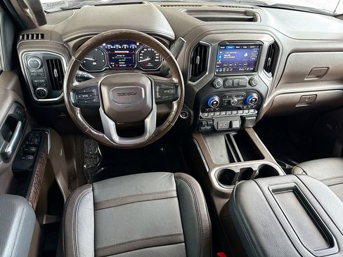 Used 2022 GMC Sierra 2500 Denali w/ Denali Ultimate Package image 17