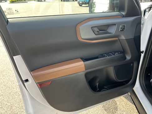 Used 2023 Ford Bronco Sport Outer Banks AWD/4WD image 15