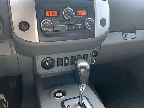 Used 2021 Nissan Frontier SV w/ Midnight Edition Floor Mats image 23