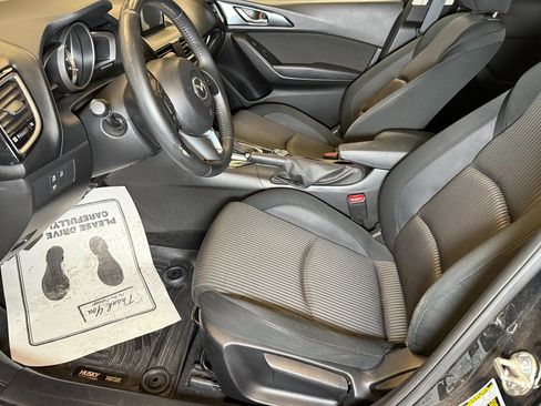 Used 2016 MAZDA MAZDA3 i Touring image 20
