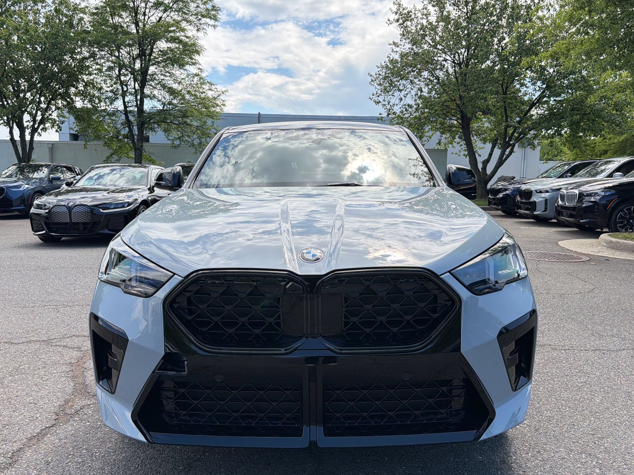 Used 2026 BMW X2 xDrive28i w/ Technology Package AWD/4WD image 6
