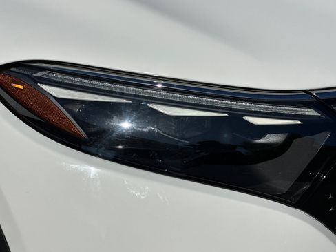 Used 2023 Mercedes-Benz EQS 450+ SUV image 11